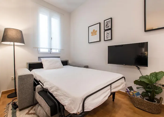 Fee4Me. Elegant Flat A Few Minutes From Atocha.
